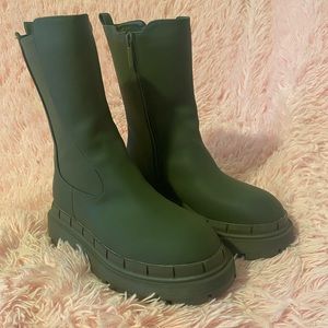Cute green boots